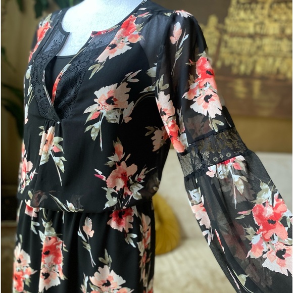 {WHBM}. Floral Black & Pink Chiffon Dress. - Picture 5 of 14